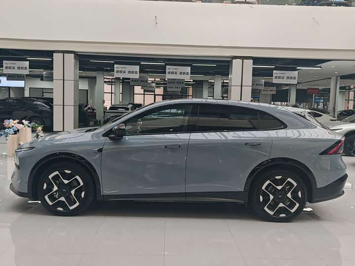 Фото 4 - XPeng G7