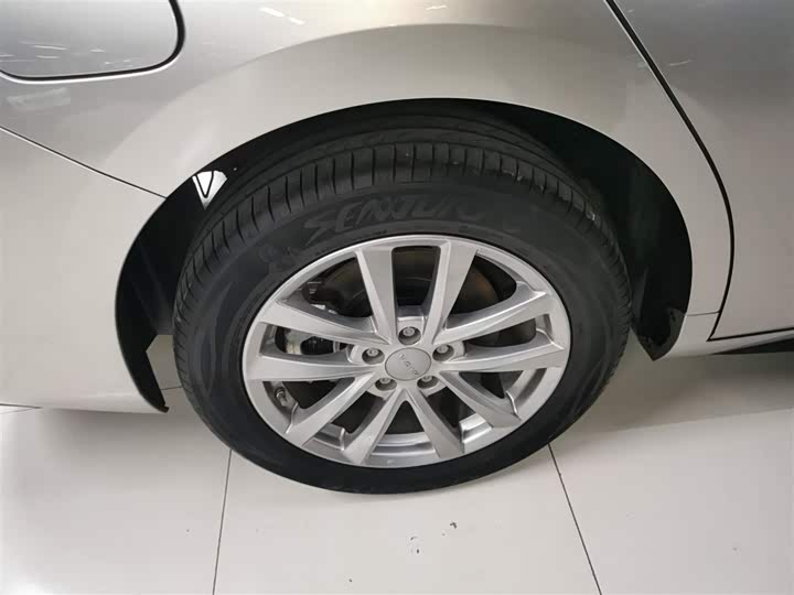 Фото 26 - GAC Aion S