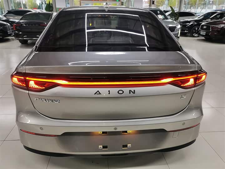 Фото 6 - GAC Aion S