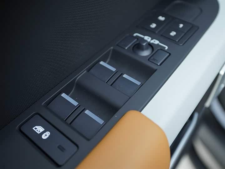 Фото 11 - Land Rover Defender