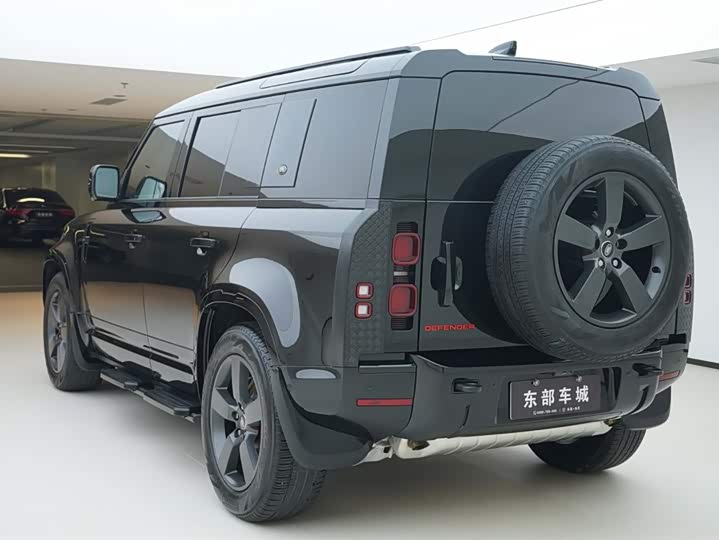 Фото 4 - Land Rover Defender