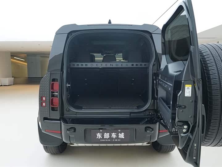 Фото 6 - Land Rover Defender