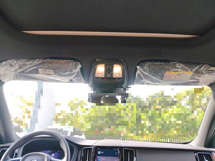 Фото 25 - Volvo XC60