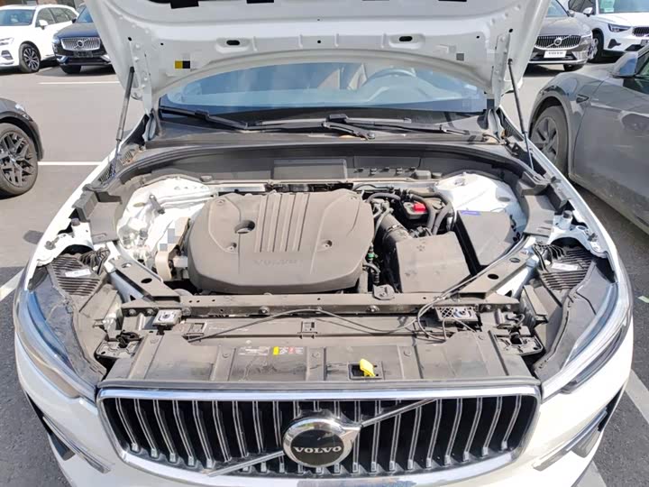 Фото 27 - Volvo XC60