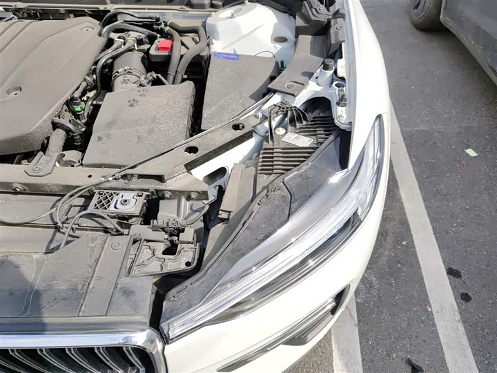 Фото 29 - Volvo XC60