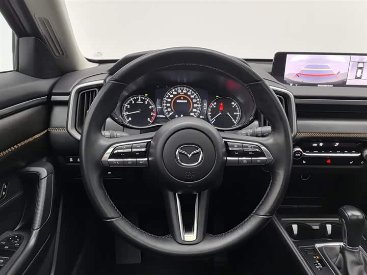 Фото 11 - Mazda CX-50