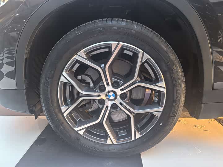 Фото 18 - BMW X1