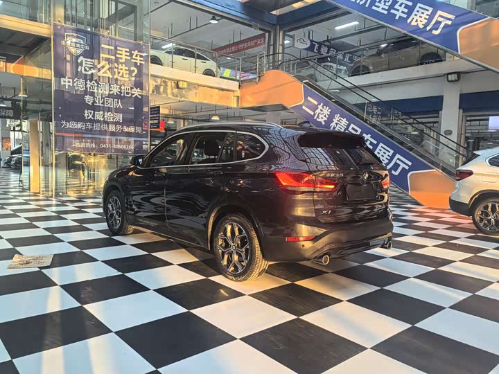 Фото 7 - BMW X1