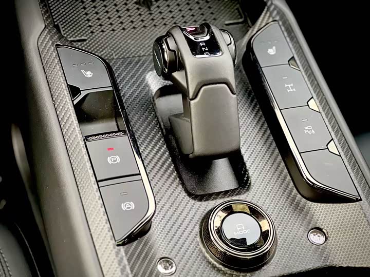 Фото 13 - Haval Raptor Hybrid