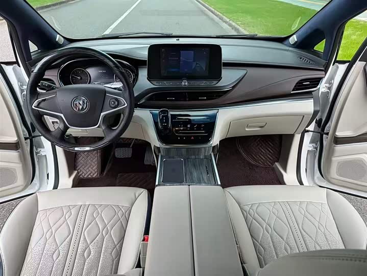 Фото 6 - Buick GL8 ES
