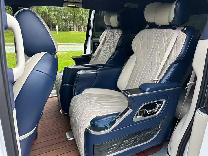 Фото 8 - Buick GL8 ES