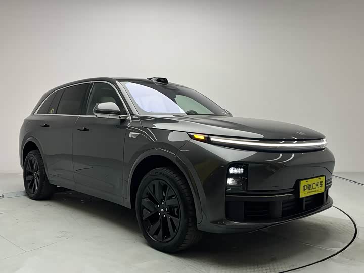 Фото 1 - LiXiang L7