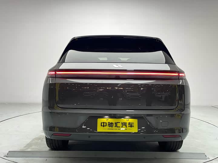 Фото 24 - LiXiang L7