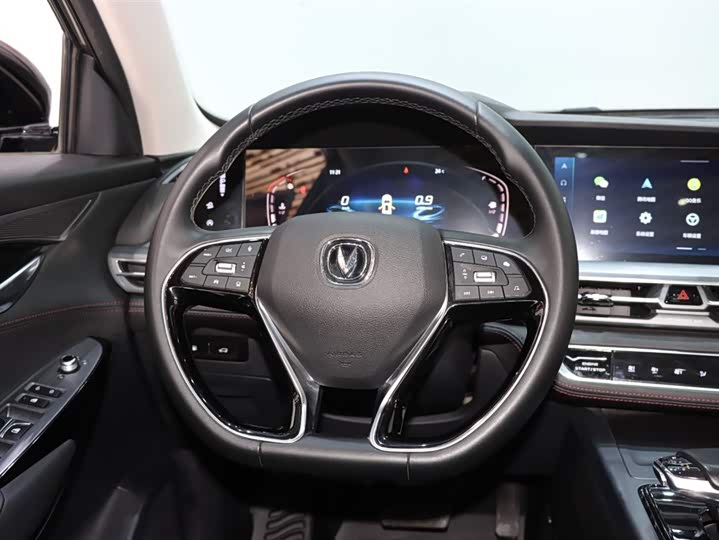 Фото 12 - Changan CS75 Plus