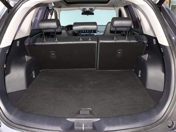 Фото 17 - Changan CS75 Plus