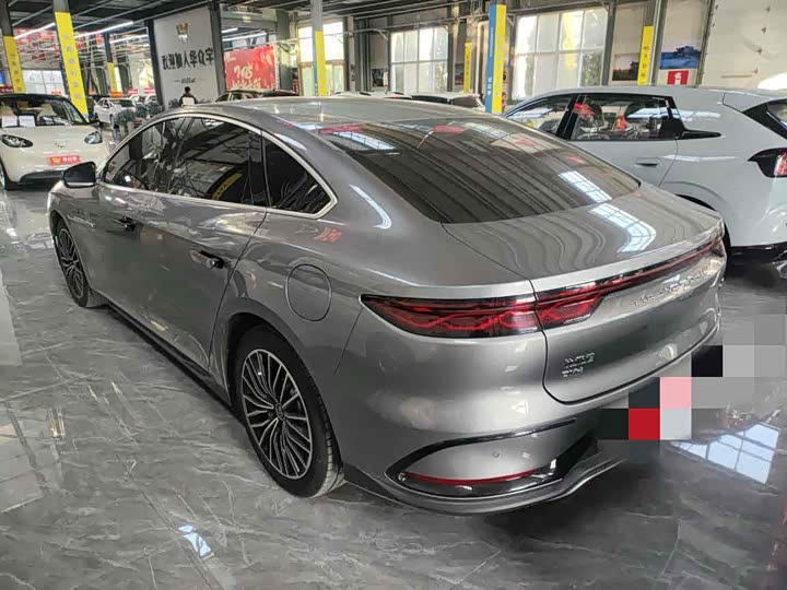 Фото 8 - BYD Han