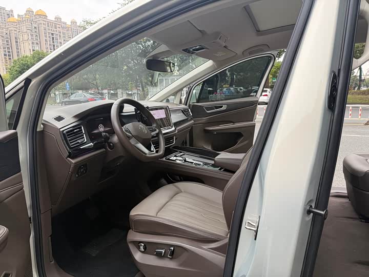 Фото 8 - Volkswagen Viloran