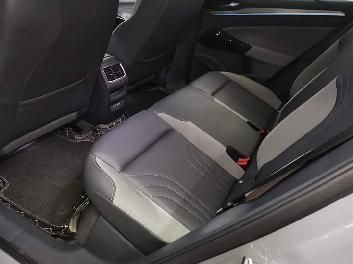 Фото 17 - Volkswagen ID.4 Crozz