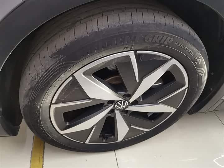 Фото 23 - Volkswagen ID.4 Crozz