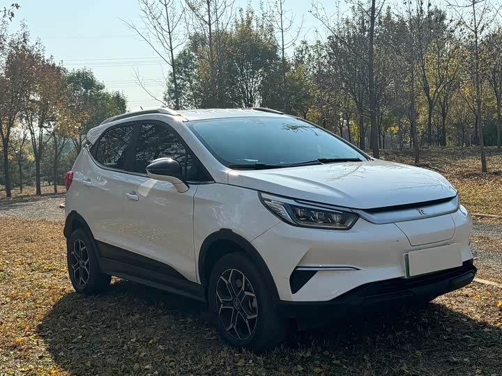 Фото 3 - BYD Yuan Pro