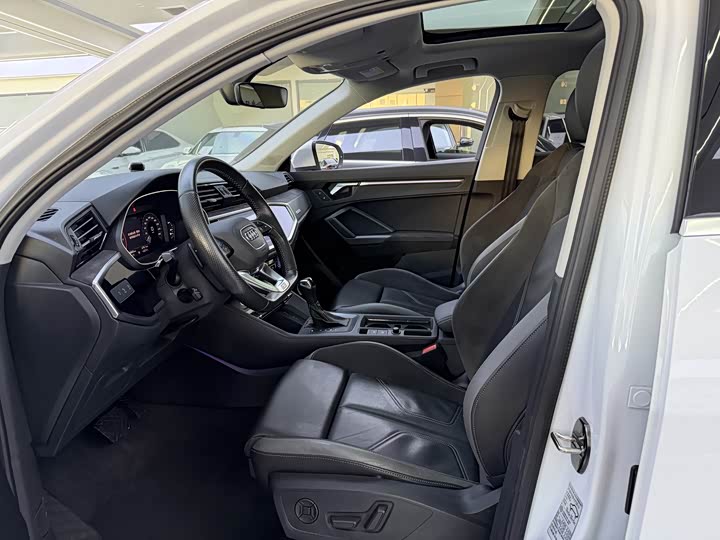 Фото 4 - Audi Q3 Sportback