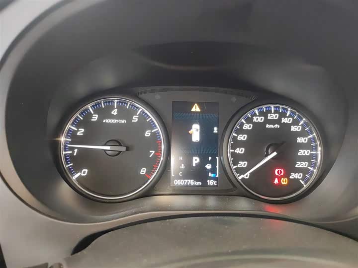 Фото 12 - Mitsubishi Outlander