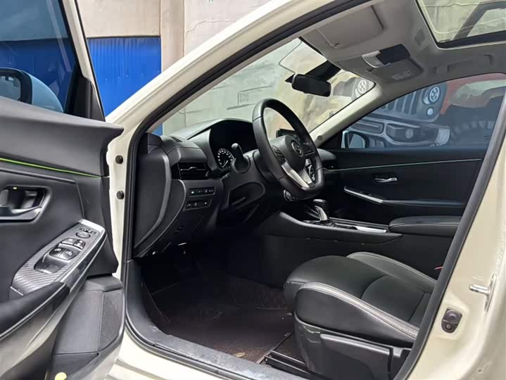 Фото 10 - Nissan Sylphy