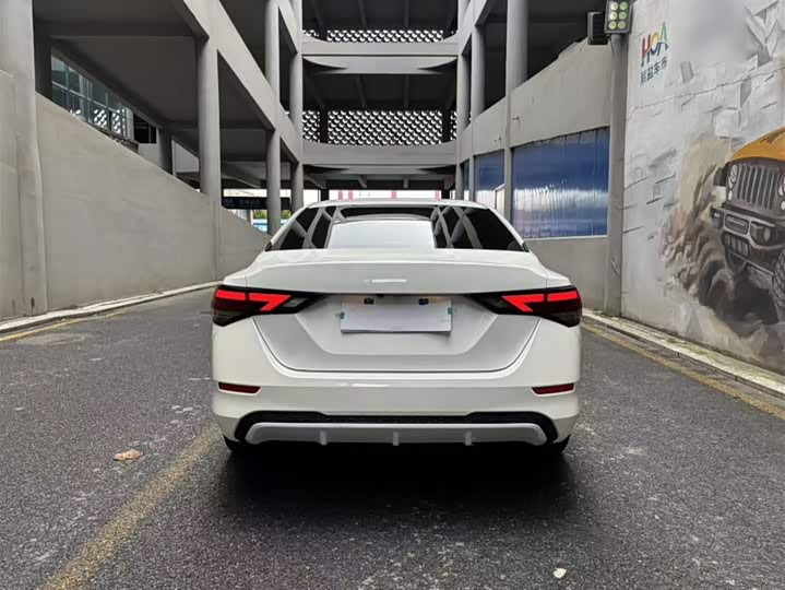 Фото 4 - Nissan Sylphy