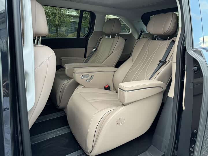 Фото 8 - XPeng X9