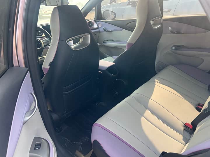 Фото 5 - BYD Dolphin