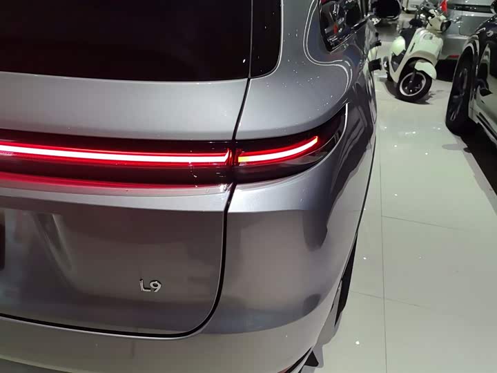 Фото 10 - LiXiang L9