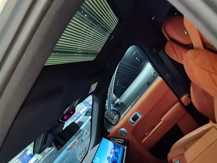 Фото 21 - LiXiang L9