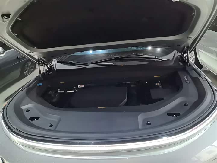 Фото 23 - LiXiang L9