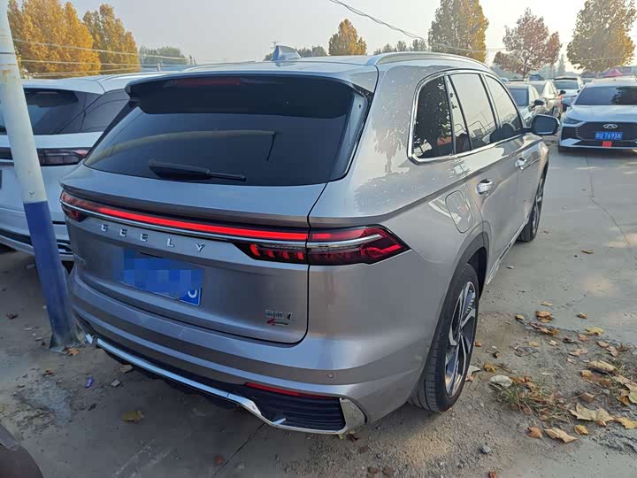 Фото 9 - Geely Monjaro