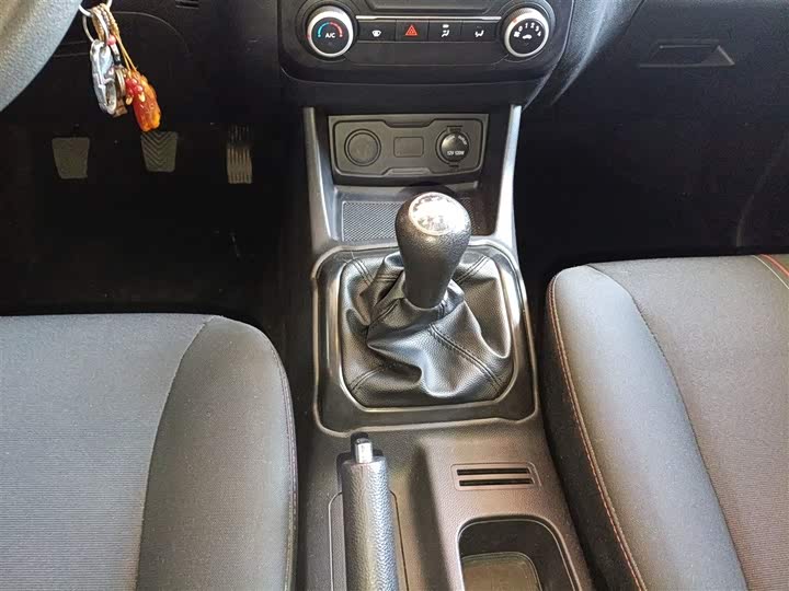 Фото 14 - Changan Oshan X70A