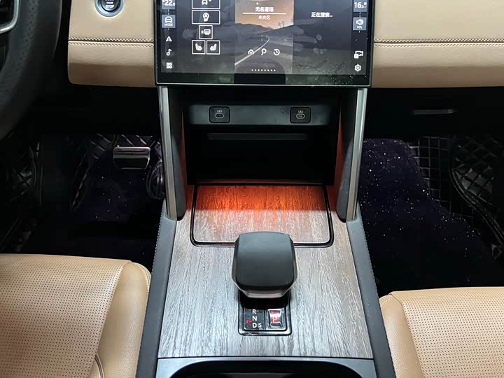 Фото 15 - Land Rover Discovery Sport