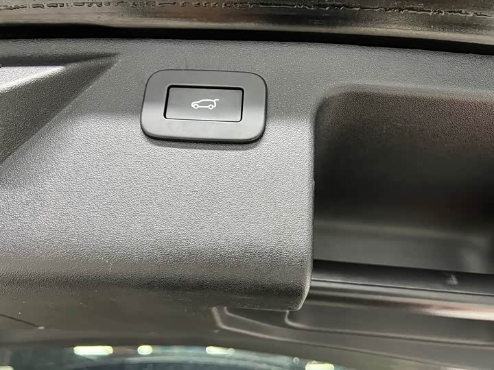 Фото 17 - Land Rover Discovery Sport