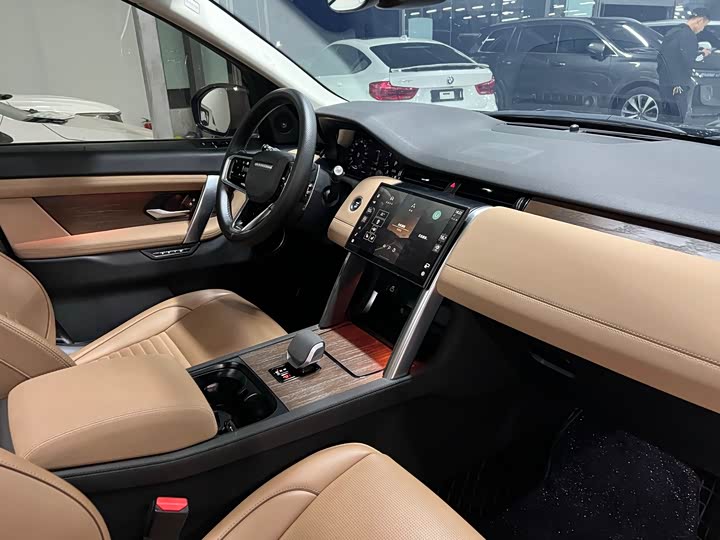 Фото 22 - Land Rover Discovery Sport