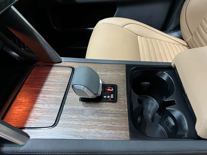 Фото 6 - Land Rover Discovery Sport