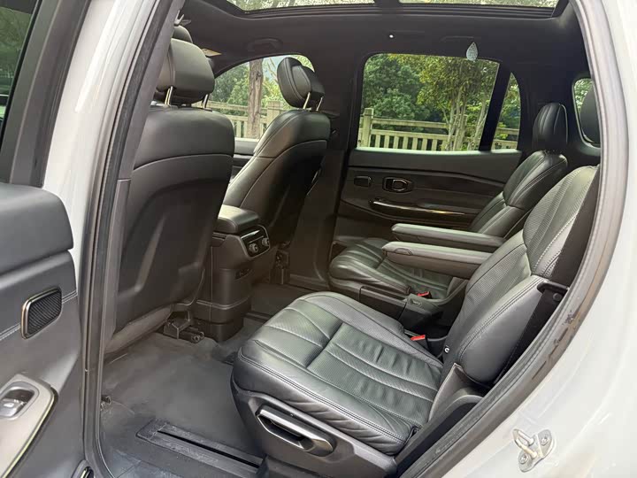 Фото 11 - Nio ES8