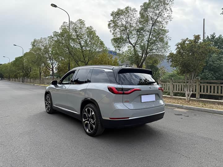 Фото 6 - Nio ES8