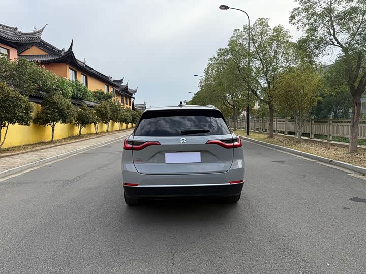 Фото 7 - Nio ES8