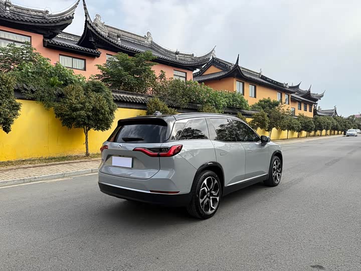 Фото 8 - Nio ES8