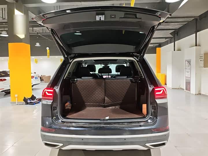 Фото 19 - Volkswagen Teramont Pro