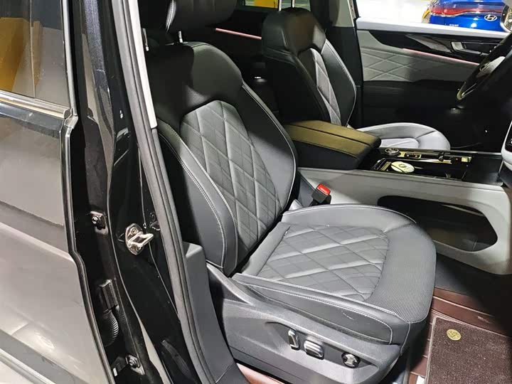 Фото 25 - Volkswagen Teramont Pro