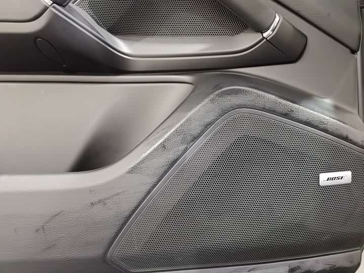 Фото 12 - Porsche Cayenne Hybrid