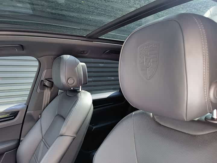 Фото 14 - Porsche Cayenne Hybrid