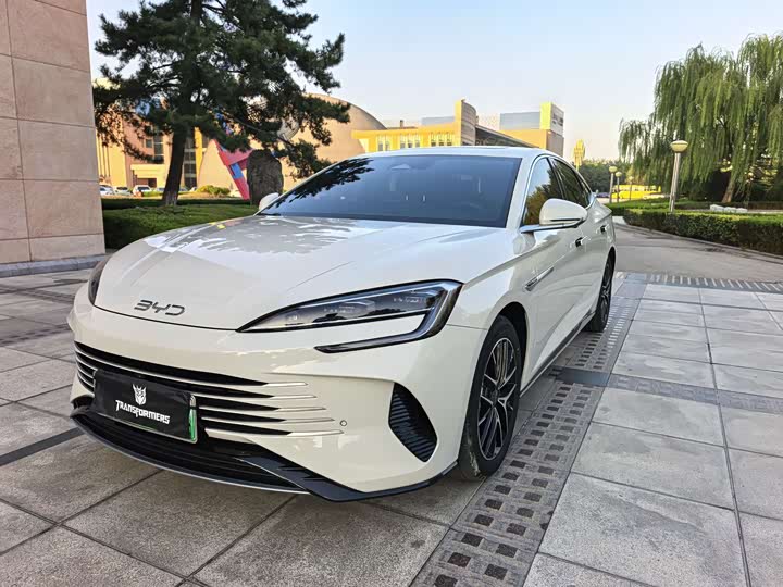 Фото 1 - BYD Seal 07 DM-i Hybrid