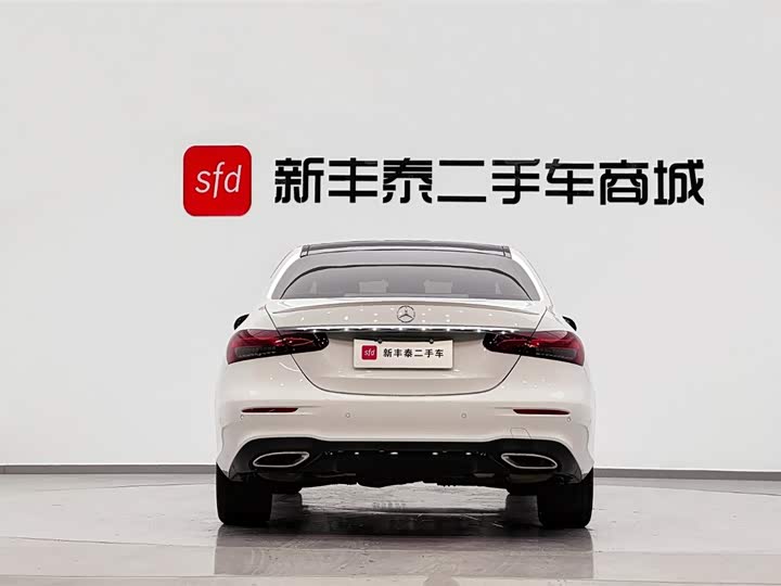 Фото 7 - Mercedes-Benz E-Class