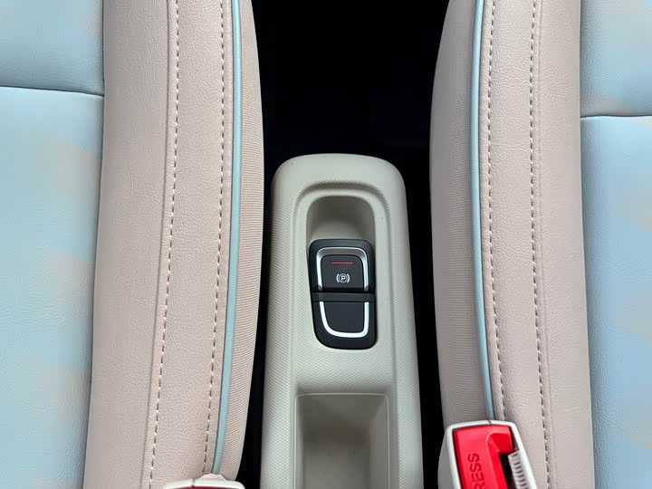 Фото 15 - Leapmotor T03